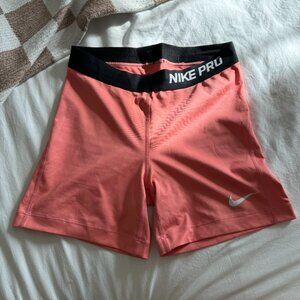 NIKE PRO DRI FIT SHORTS SIZE M